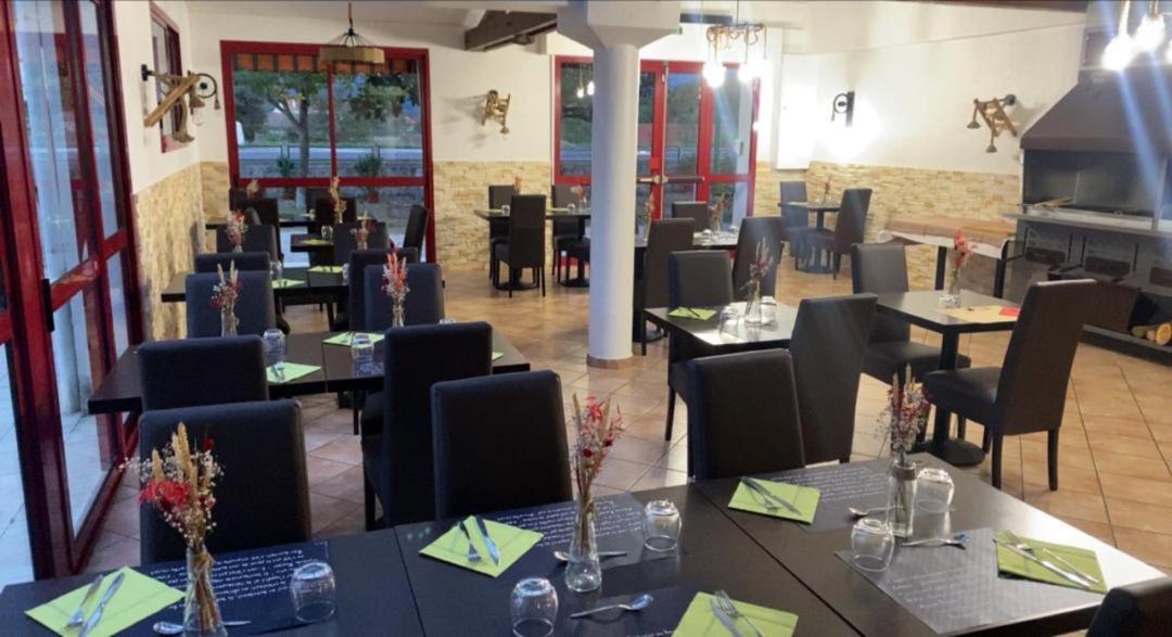 Hostellerie Du Parc Labarthe-Inard Dış mekan fotoğraf